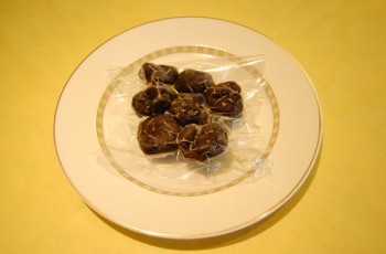 冷凍黒トリュフ（truffe）大きいサイズ　200g入り
